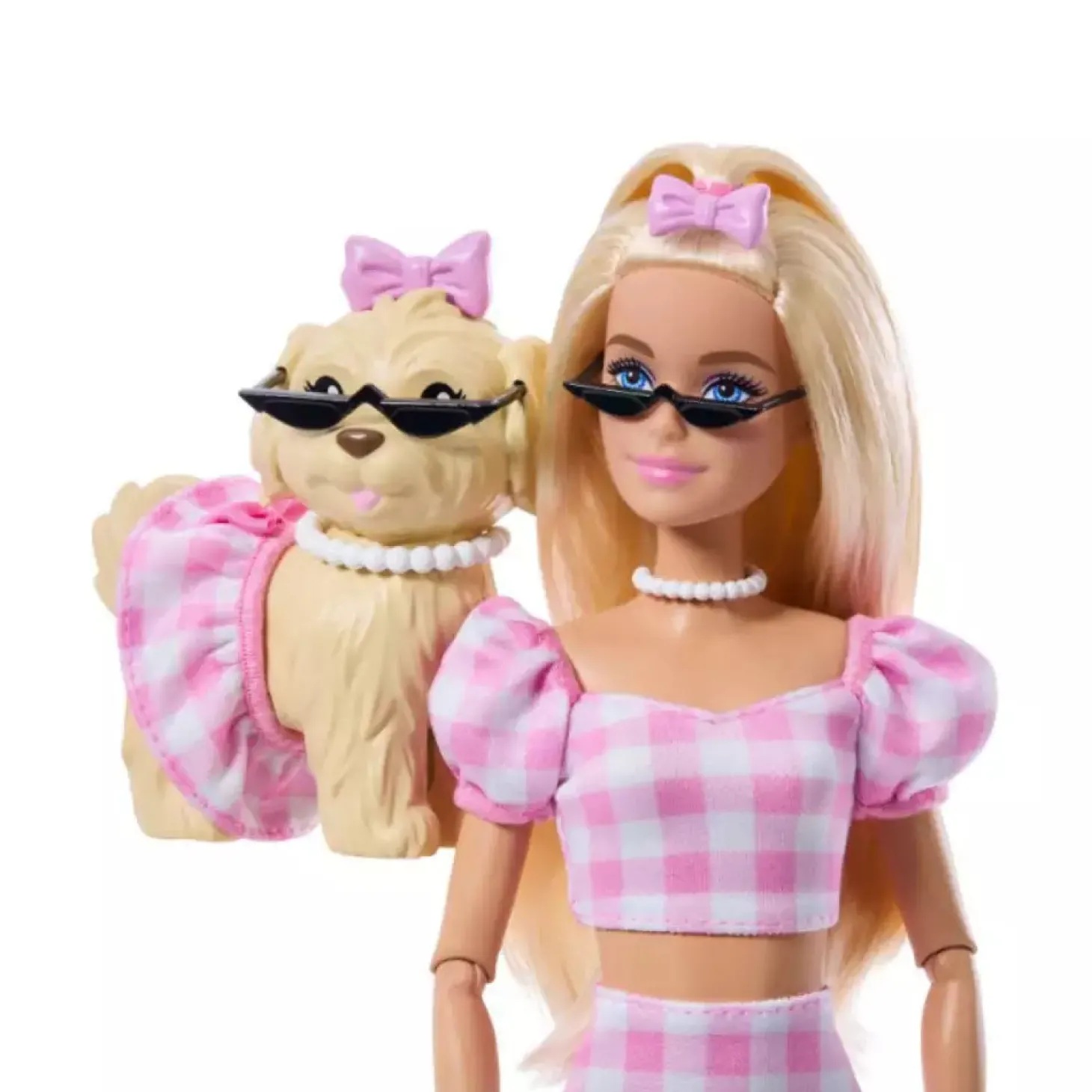 Barbie Twinning Looks Rubia con Perrito