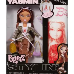 Bratz Stylin´ Yasmin Fashion Doll con camiseta personalizable