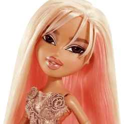 Bratz x Karol G Collector Doll con 3 looks y accesorios