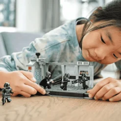 LEGO Star Wars 75324 Ataque de los Soldados Oscuros