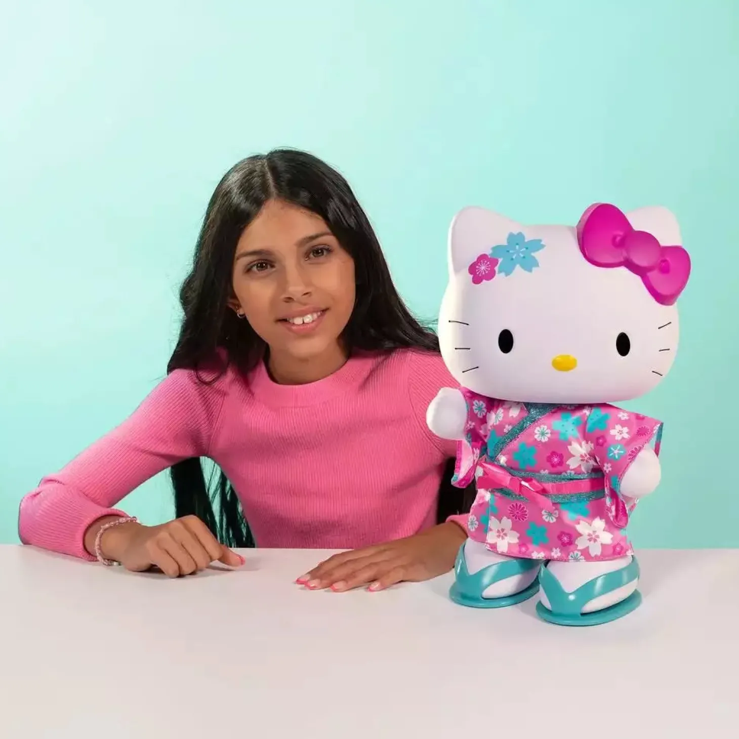 Muñeca Hello Kitty Kimono 33 cm