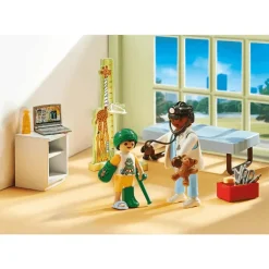 Playmobil Pediatra con osito de peluche